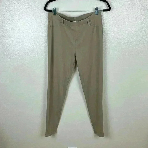 Time & Tru pull on pants. Size L(12-14) tan - Picture 1 of 4